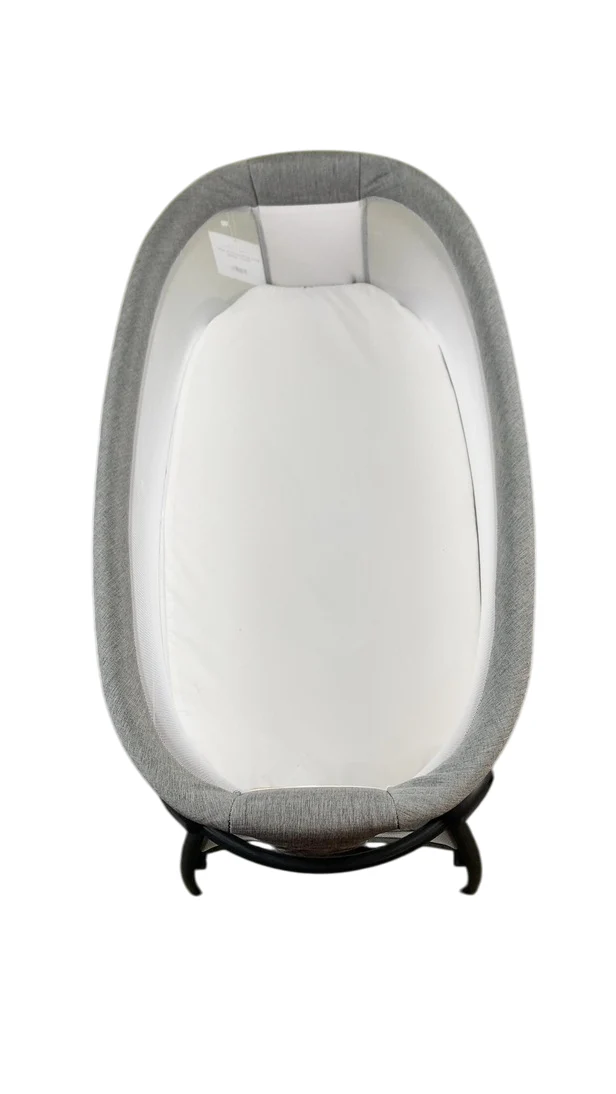 Baby Delight Beside Me Nova Bassinet With Stand - Image 4