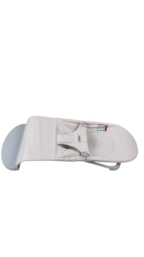 BabyBjorn Bouncer Balance, Light Beige TriFabric, Light Gray Frame - Image 6