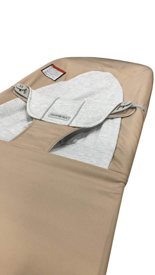 BabyBjorn Bouncer Balance Soft, Beige/Gray, Light Gray Frame - Image 2