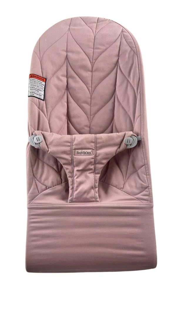 BabyBjorn Bouncer Bliss, Dusty Pink Cotton Petal Quilt, Light Gray Frame - Image 4