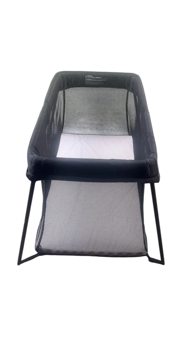BabyBjorn Travel Crib Light Bundle with Fitted Sheet, Black - Image 3