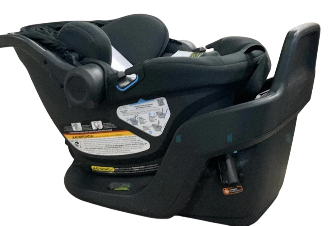 Clek Liing Infant Carseat, 2025, Edge Ziip - Image 2