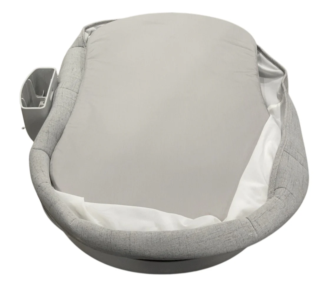 Halo BassiNest Connected Swivel Sleeper 3.0, White/Grey - Image 4