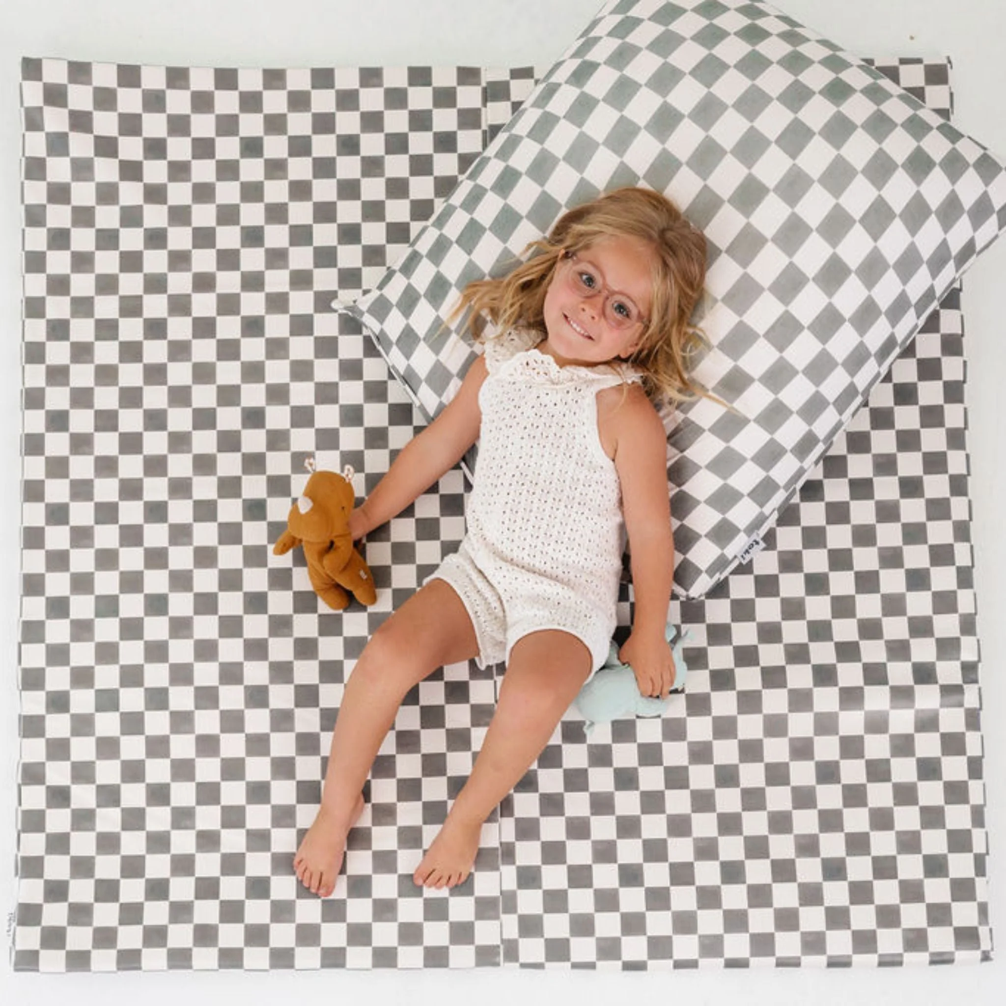 Imperfect | Checker Pepper Vegan Leather Mat - Image 8