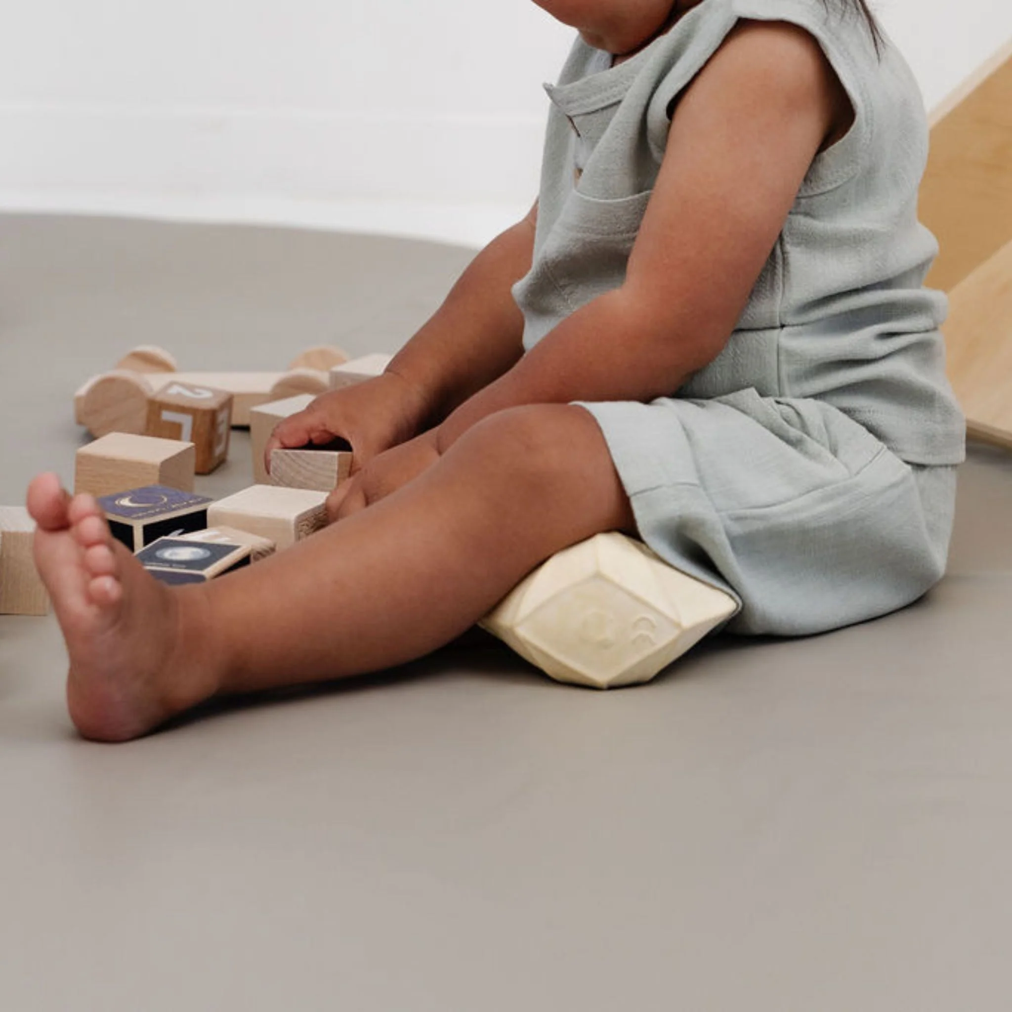 Toki Kids Pebble Vegan Leather Mat - Image 17