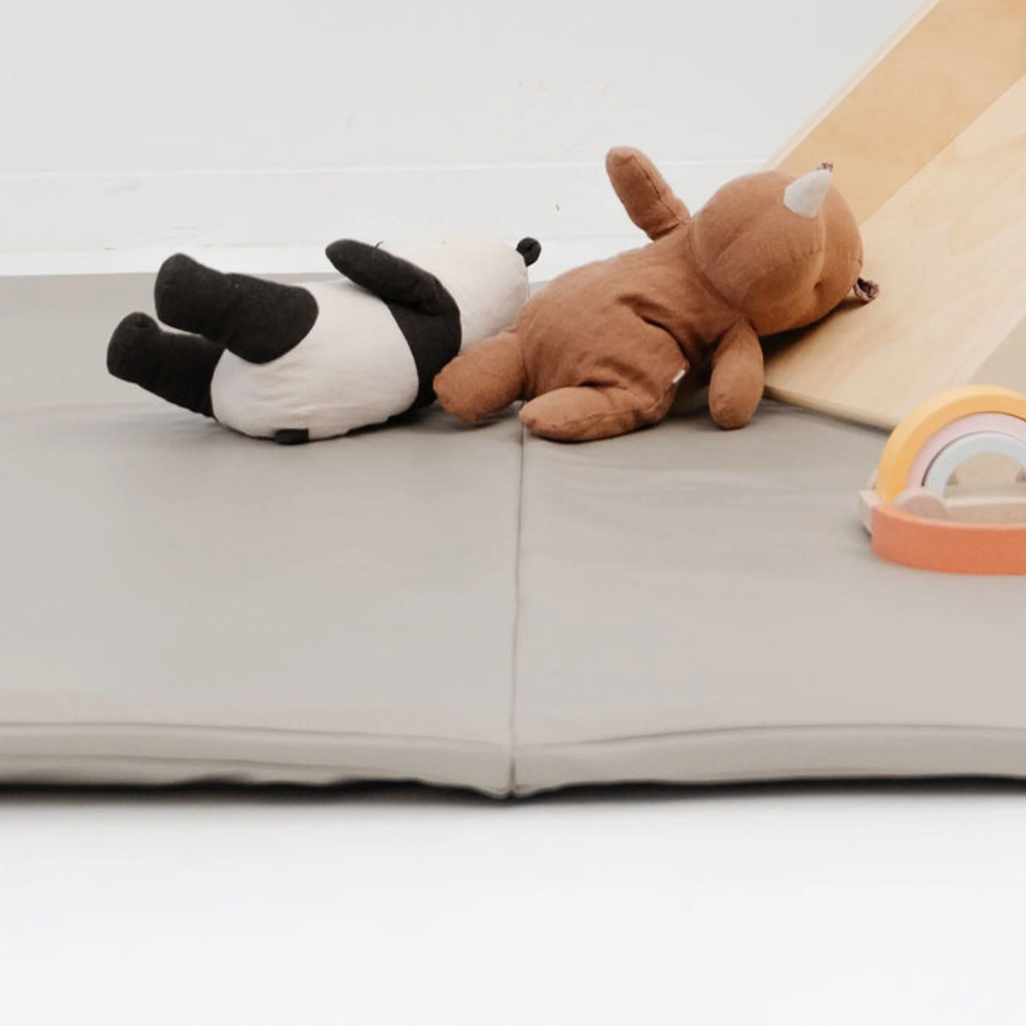 Toki Kids Pebble Vegan Leather Mat - Image 20