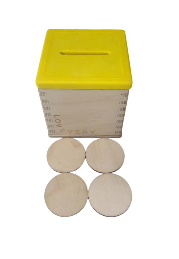 Lovevery The Babbler Play Kit - Image 8