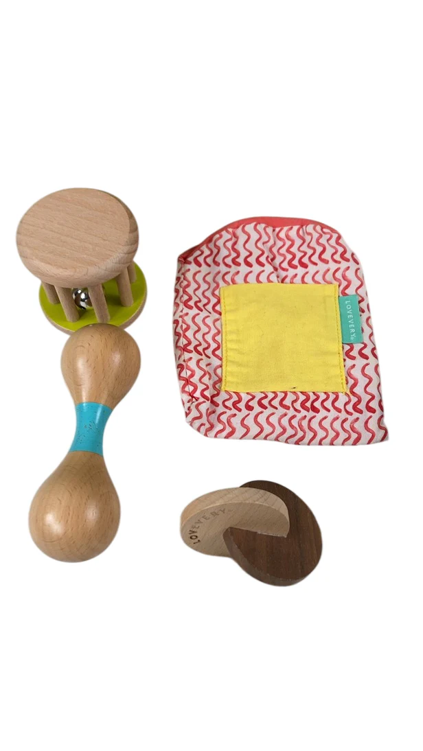 Lovevery The Charmer Play Kit - Image 3