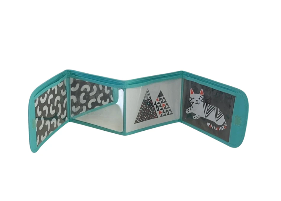 Lovevery The Looker Play Kit - Image 3