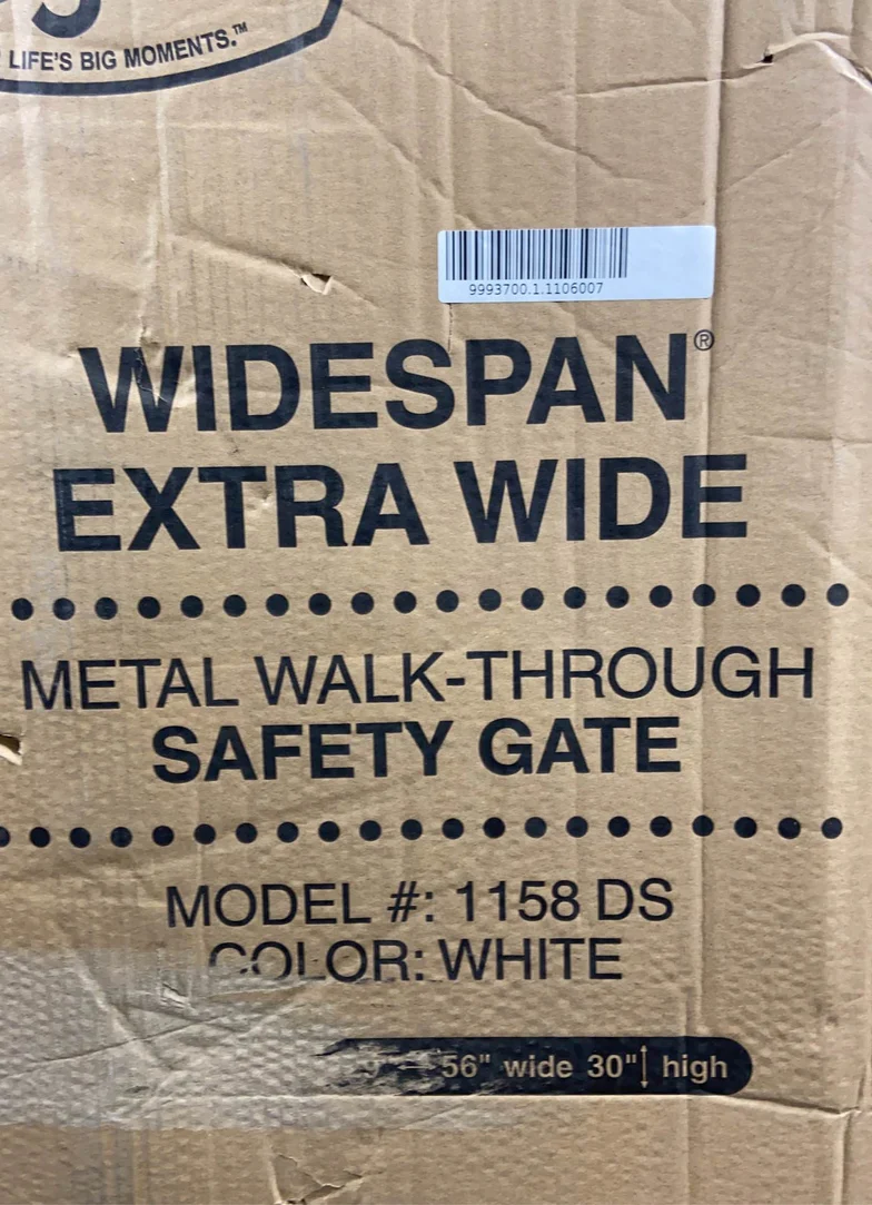 Regalo Widespan Extra Wide Baby Gate, White - Image 3