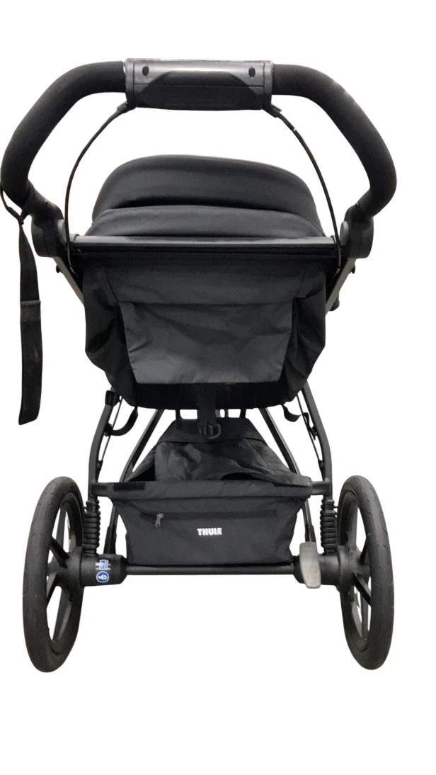 Thule Urban Glide 3 Stroller, 2025, Black on Black, Magnetic Harness - Image 3