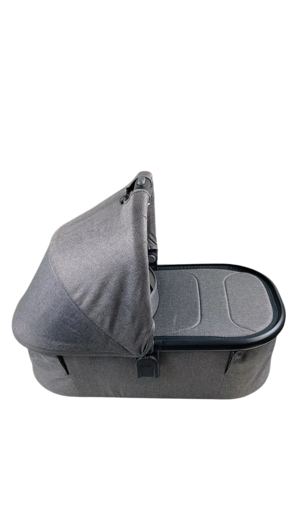 UPPAbaby Bassinet V3, Greyson (Charcoal Mélange) - Image 2