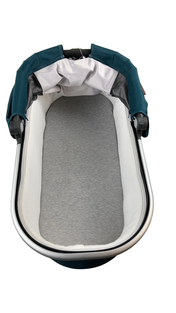 UPPAbaby V2 Bassinet, Finn (Deep Sea) - Image 5